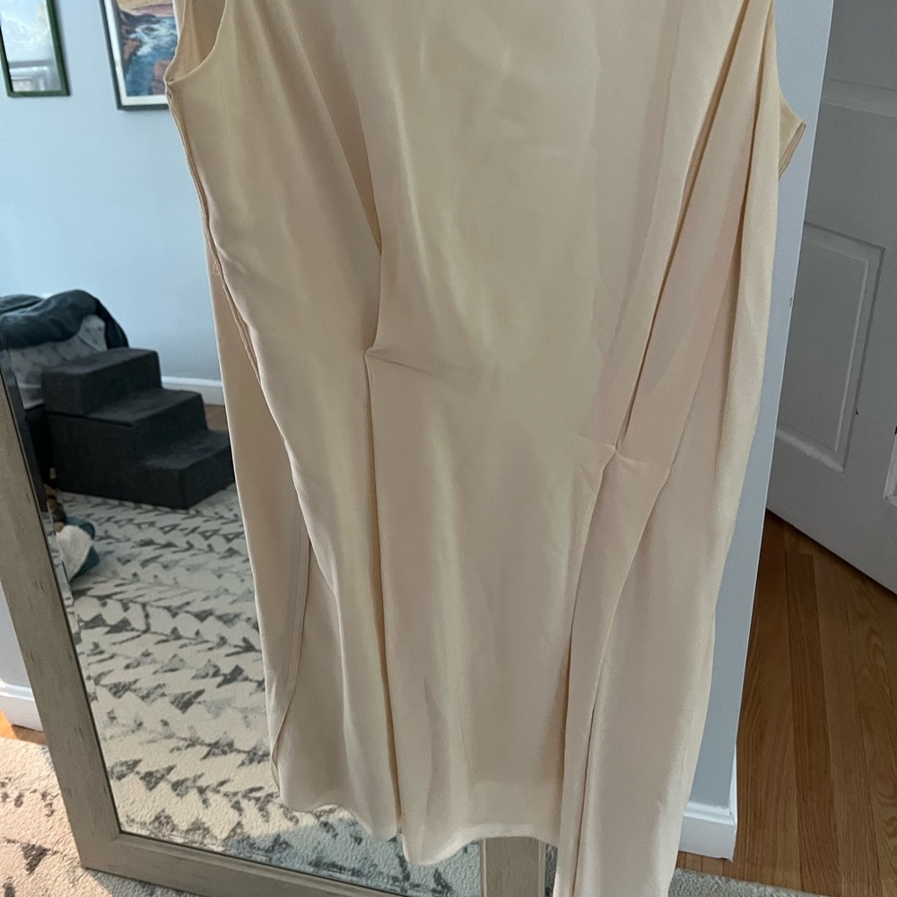 Fun summer dress! Great quality!